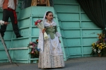 La Vall ofrece flores a la 