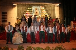 La Vall ofrece flores a la 