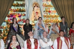 La Vall ofrece flores a la 