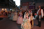 La Vall ofrece flores a la 