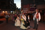 La Vall ofrece flores a la 