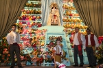 La Vall ofrece flores a la 