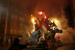 La 'Cremà' pone el punto y final a las fallas de 2008