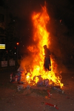 La 'Cremà' pone el punto y final a las fallas de 2008