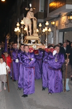 Los vecinos salen a la calle el Jueves Santo