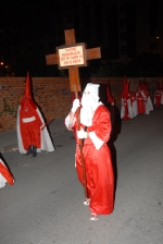 La procesión de los caramelos cambia itinerario pero mantiene la participación