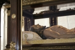 Los burrianenses acudieron a la cita con el Santo Sepulcro.