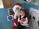 Papa Noel visito a los más pequeños de la guardería la infantil la Balena