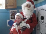Papa Noel visito a los más pequeños de la guardería la infantil la Balena