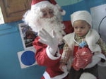 Papa Noel visito a los más pequeños de la guardería la infantil la Balena