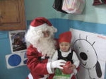 Papa Noel visito a los más pequeños de la guardería la infantil la Balena