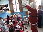 Papa Noel visito a los más pequeños de la guardería la infantil la Balena