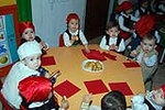 Papa Noel visito a los más pequeños de la guardería la infantil la Balena