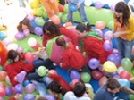 La Vall: Mil globos estallaron en una mascleta infantil