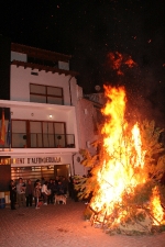 Hoguera y bendiciones por Sant Antoni en Alfondeguilla