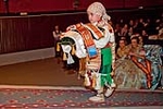 Estela Navarro y Zaira Méndez, falleras de la Sud-Oest