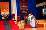 Estela Navarro y Zaira Méndez, falleras de la Sud-Oest