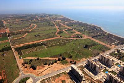 El campo de golf de Torreblanca sigue en marcha