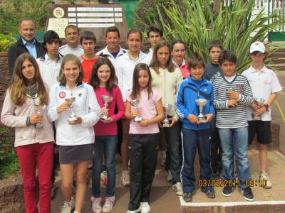 Ms de 130 participantes en el V Trofeo de Fallas de tenis