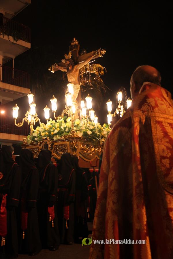 El Cristo del Mar abre las procesiones de la Semana Santa en Burriana.