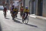 Alta participación y buena respuesta de los vecinos en la disputa del I Premi La Vilavella \'Estem per l\'Esport\' de ciclismo