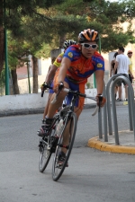 Alta participación y buena respuesta de los vecinos en la disputa del I Premi La Vilavella \'Estem per l\'Esport\' de ciclismo