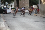 Alta participación y buena respuesta de los vecinos en la disputa del I Premi La Vilavella \'Estem per l\'Esport\' de ciclismo