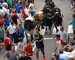 El primer encierro de Les Penyes en festes deja cinco heridos