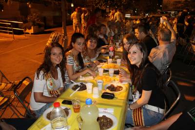 4000 peistas participan del Tombet de bou en la 'nit de penyes' de Vila-real