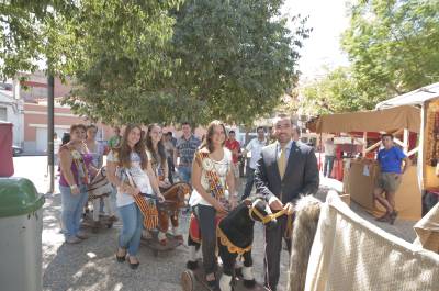 La Panderola acoge el Mercado Medieval hasta este domingo