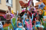 El Club 53 triunfa en la Batalla de Flores.