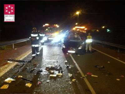 Dos fallecidos en un accidente de tráfico en la CV-18
