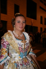  El desfile oficial de las falleras precede la exaltación del Teatre Payà.