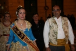  El desfile oficial de las falleras precede la exaltación del Teatre Payà.