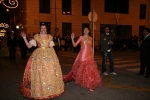  El desfile oficial de las falleras precede la exaltación del Teatre Payà.