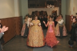  El desfile oficial de las falleras precede la exaltación del Teatre Payà.