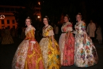  El desfile oficial de las falleras precede la exaltación del Teatre Payà.