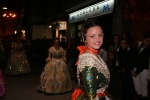  El desfile oficial de las falleras precede la exaltación del Teatre Payà.