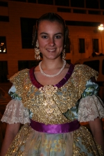  El desfile oficial de las falleras precede la exaltación del Teatre Payà.