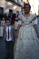 Los niños protagonistas en la exaltación de María Franch Guardino como reina fallera infantil.