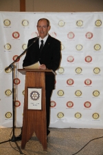 María José Guinot recibe la Rueda Rotaria