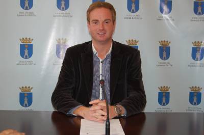 El teatro municipal de la Vall d?Uixó acogerá el martes 1 de mayo dos sesiones de David Guapo