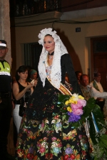 La reina fallera participó en la ofrenda de Alicante.
