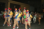 Los disfraces de Les Penyes en Festes son seguidos por un gran número de espectadores.