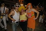 Los disfraces invaden la noche de las fiestas