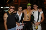 Los disfraces invaden la noche de las fiestas