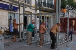 La montà de cadafals anuncia las fiestas de la Misericordia