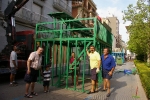 La montà de cadafals anuncia las fiestas de la Misericordia