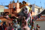 El Club 53 logra el primer premio de la Batalla de Flores.