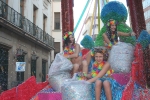El Club 53 logra el primer premio de la Batalla de Flores.